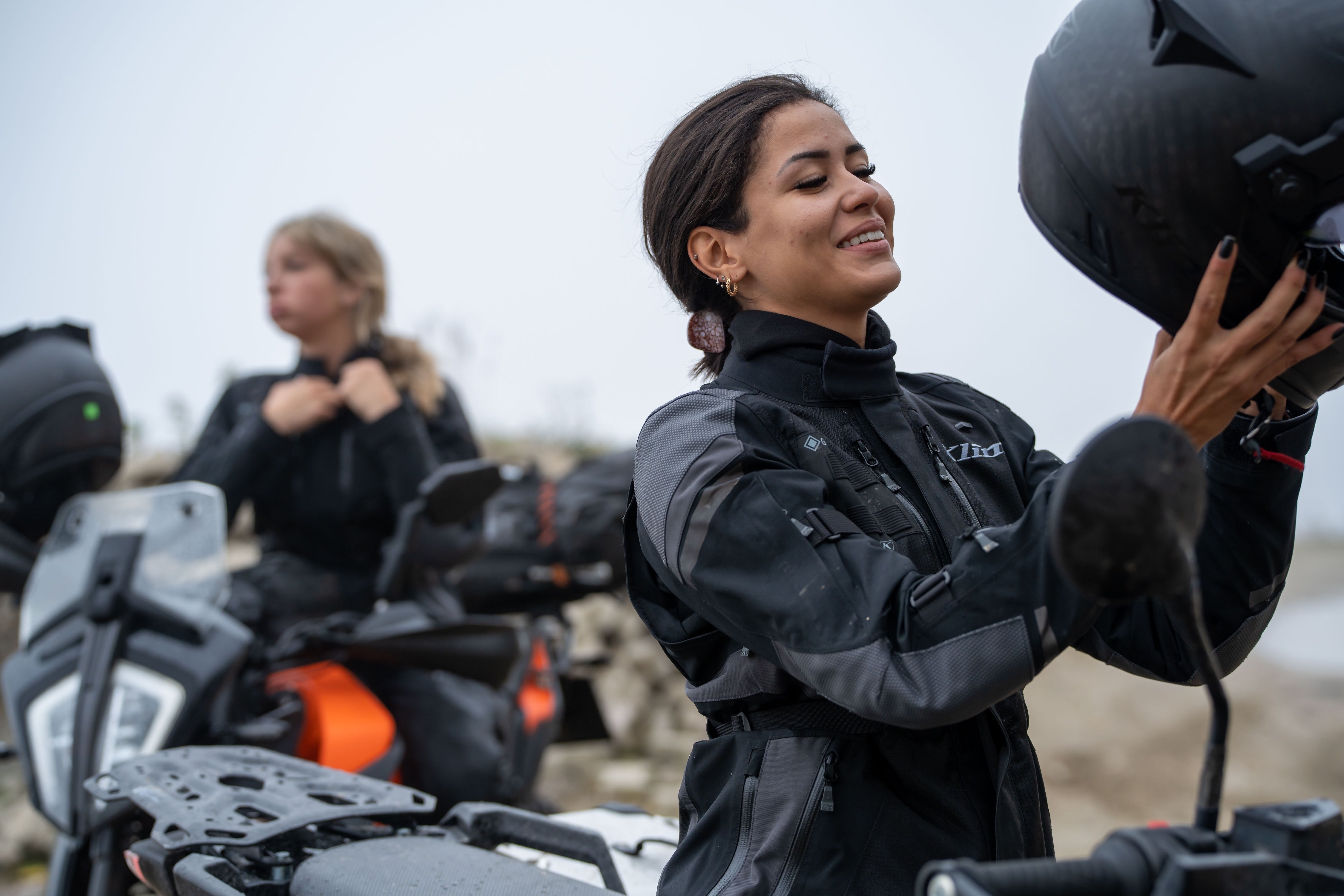 KLIM Krios Pro Adventure-Helm im Gelände