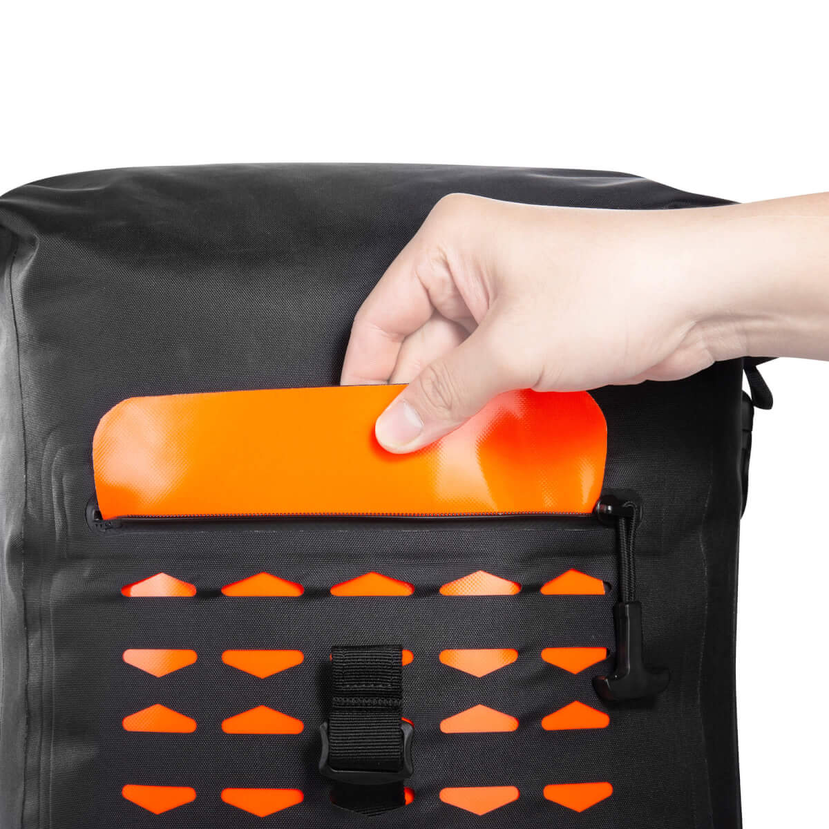 Tatonka Commuter Rolltop 30 WP – Black
