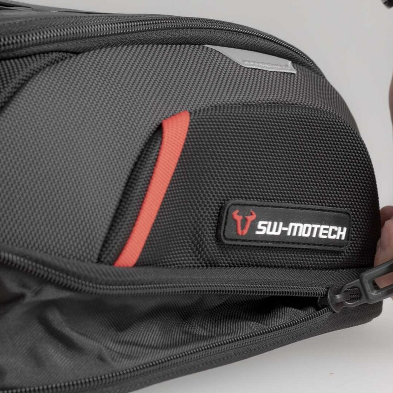 SW-Motech PRO Daypack Magnet-Tankrucksack