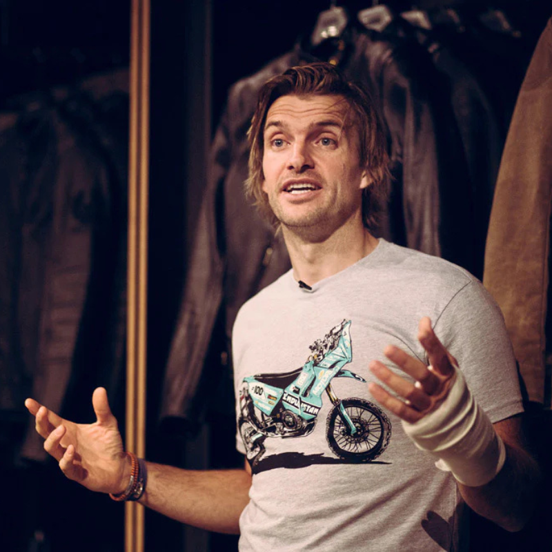 Lyndon Poskitt Basil Bike T-Shirt M