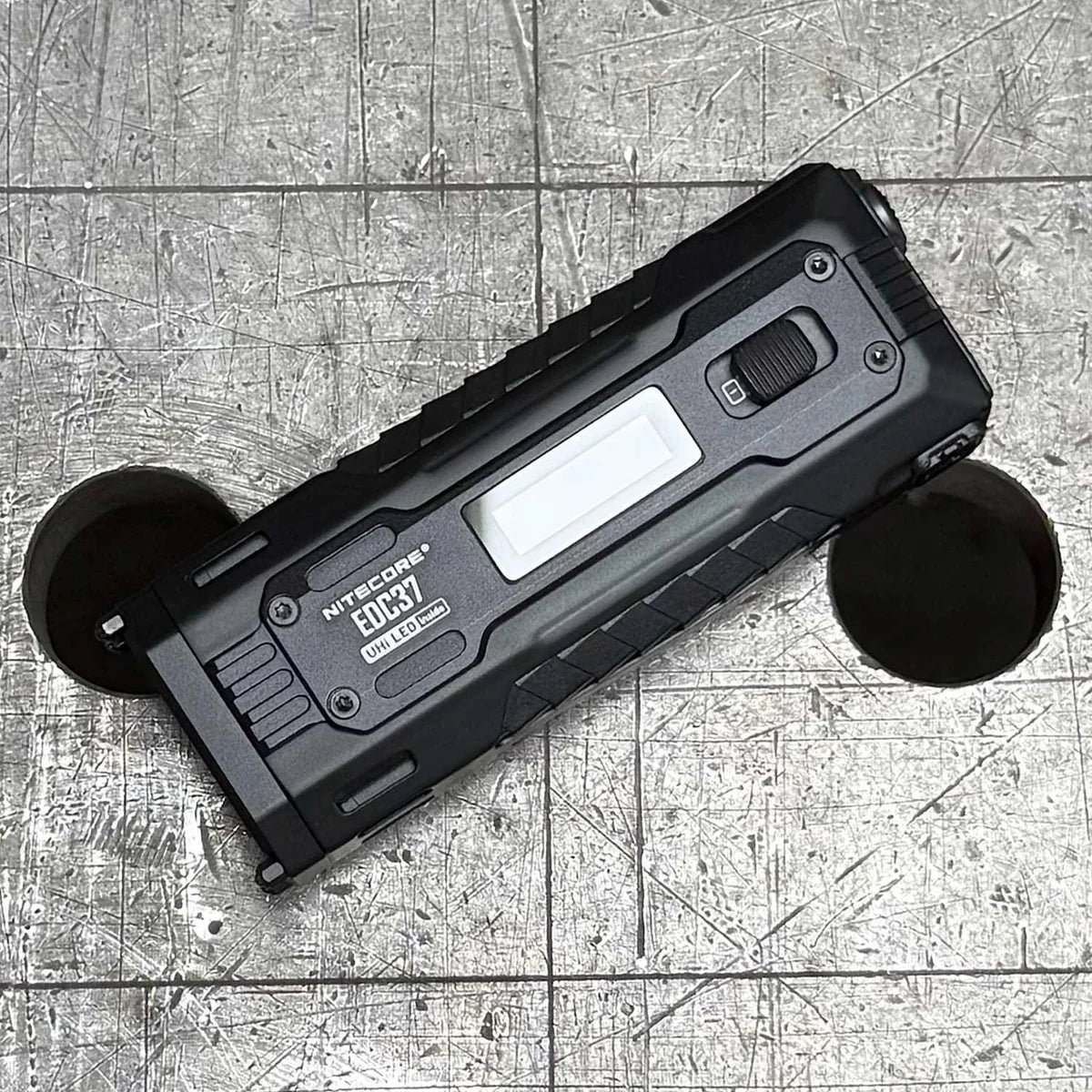 Nitecore EDC37 flashlight
