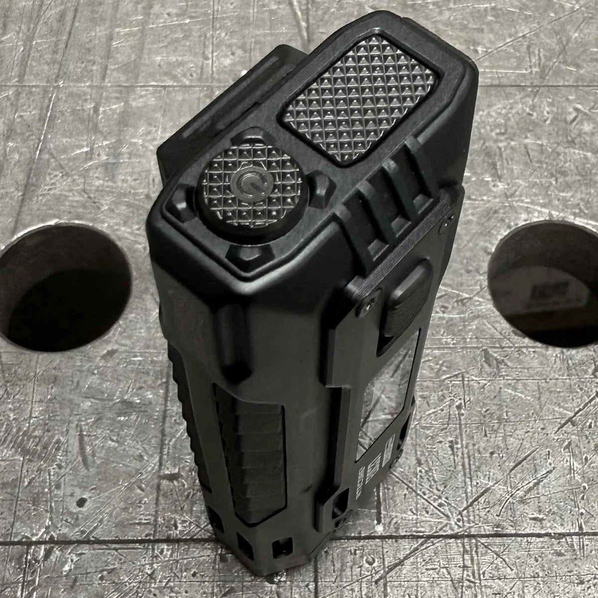 Nitecore EDC37 flashlight