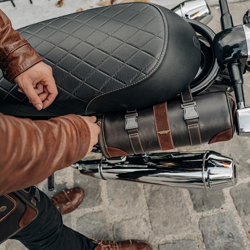 Artonvel Cylindric Bag Aviator