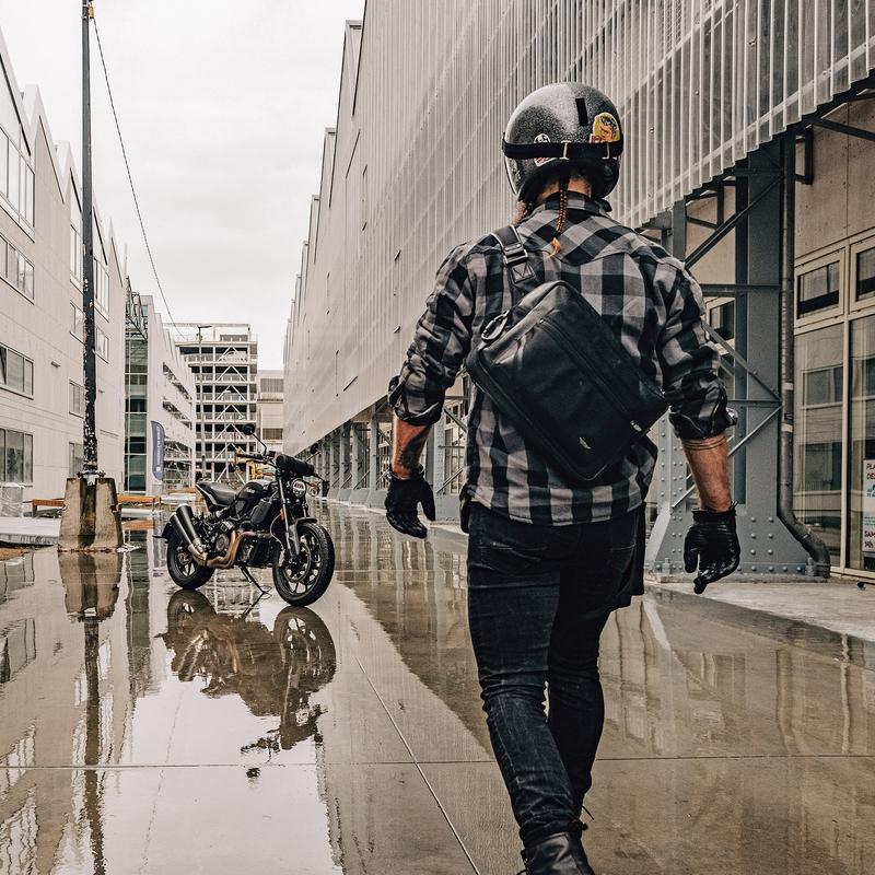 Artonvel Messenger Bag Original