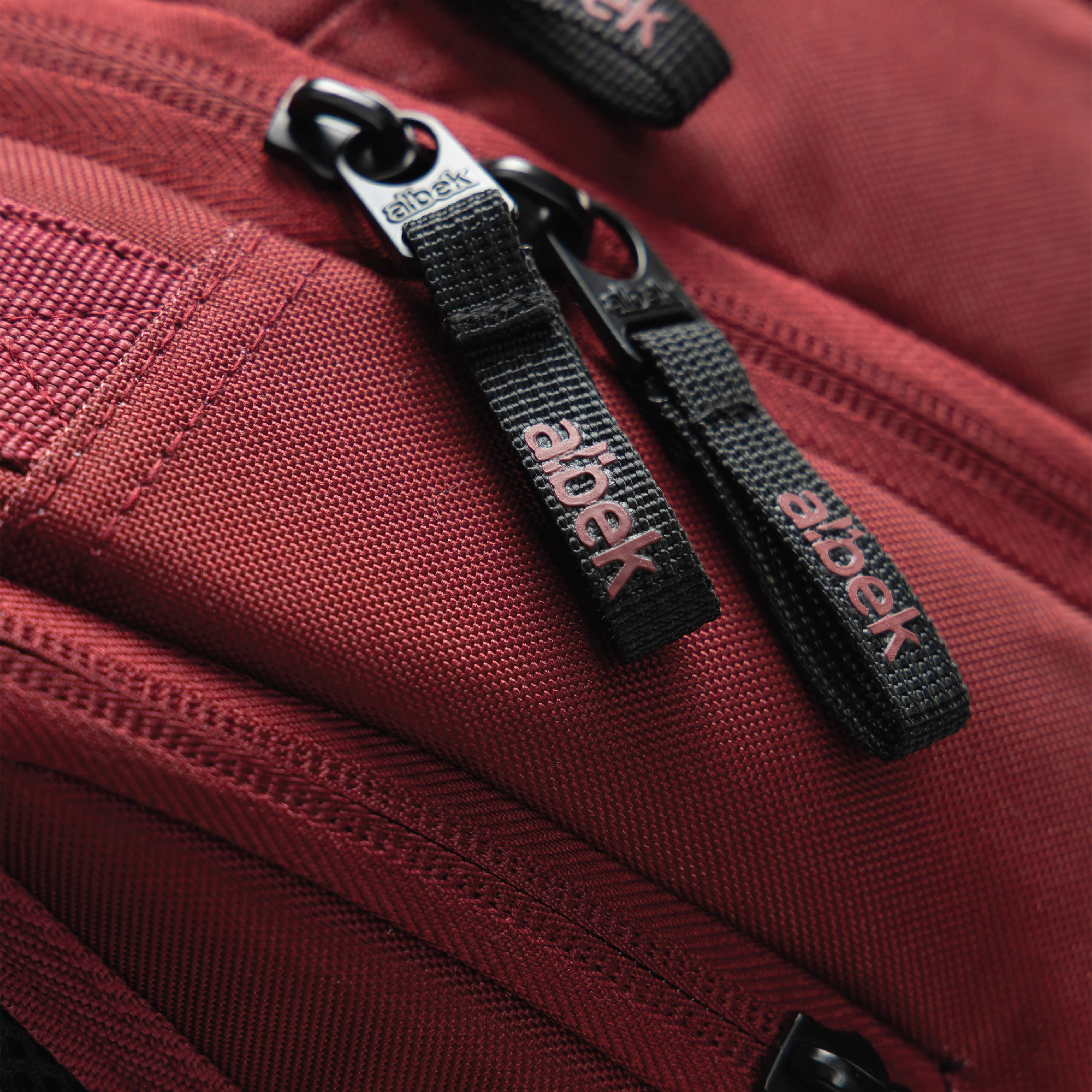 Albek Dudley Backpack 39 L