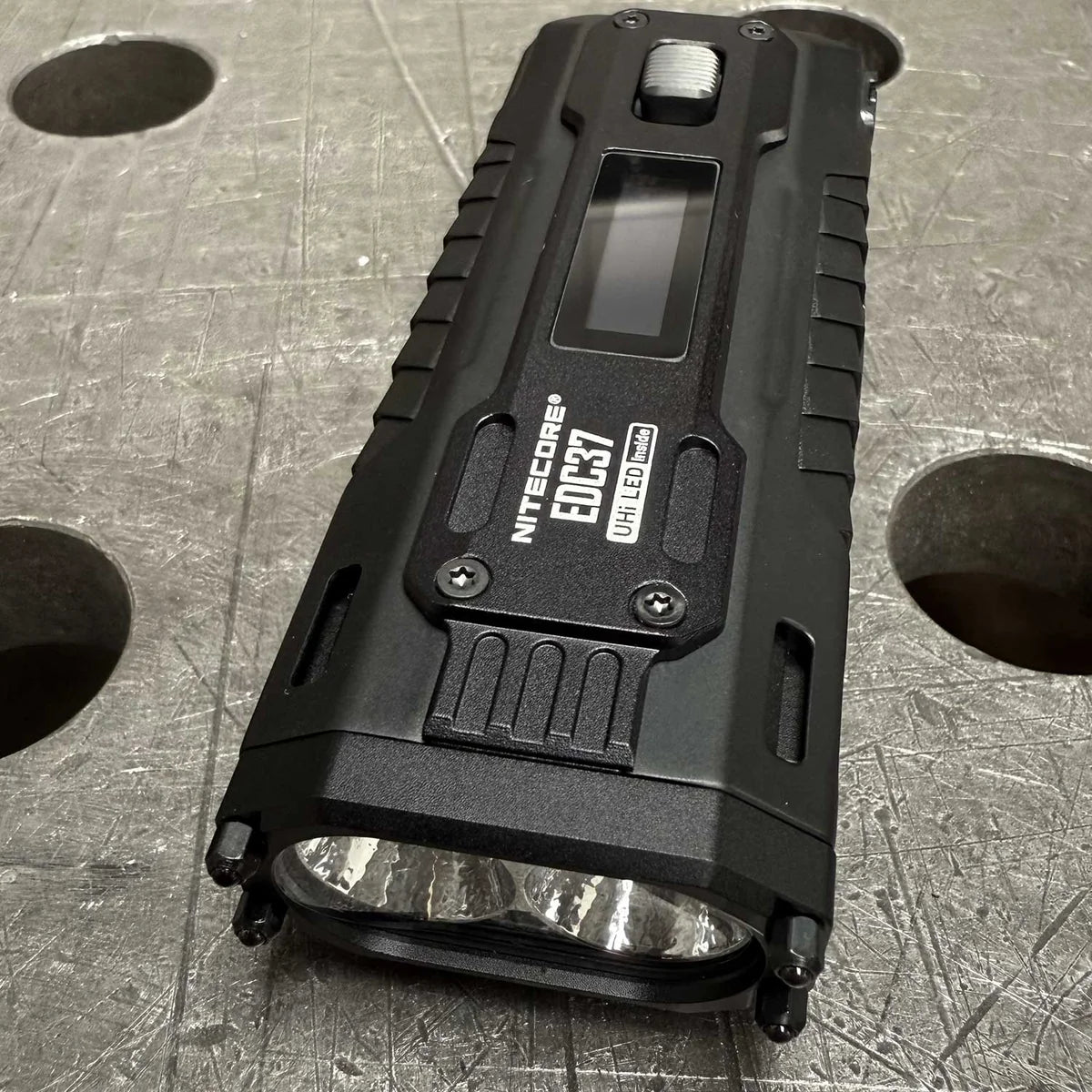 Nitecore EDC37 flashlight