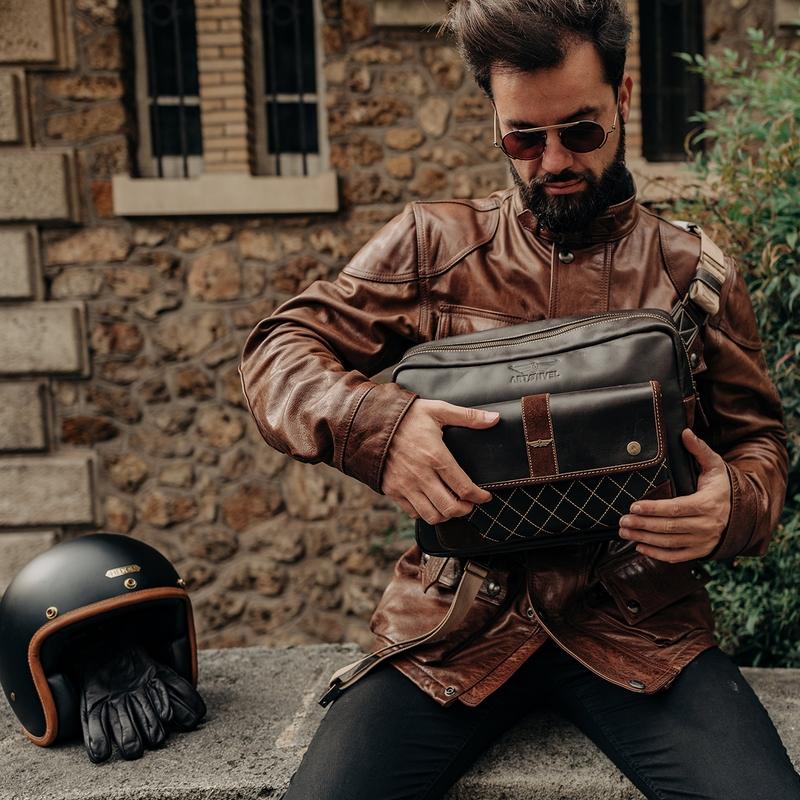 Artonvel Messenger Bag Aviator